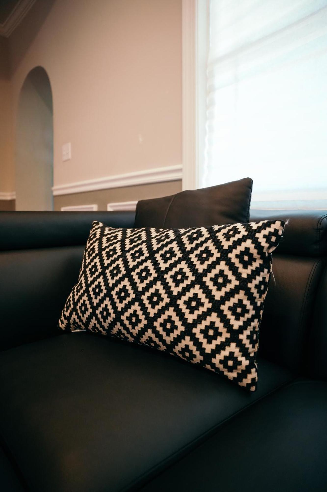 Charm City Luxury 4 Bedroom Brick Home บัลติมอร์ ภายนอก รูปภาพ